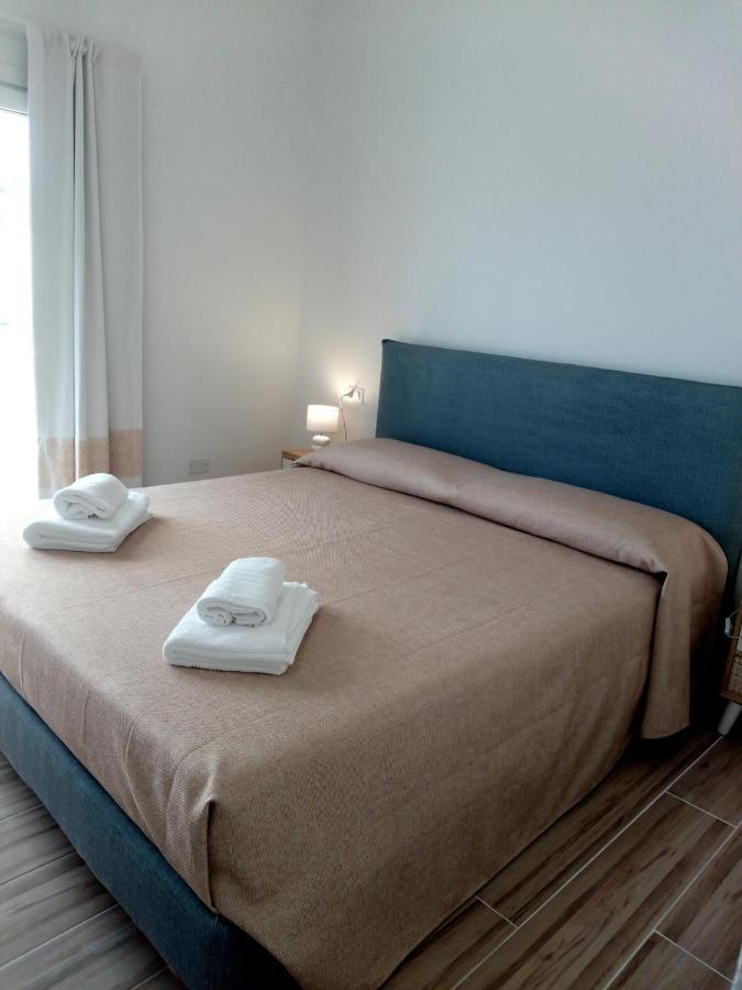 Flamingo Guest House- Rooms Ольбія Екстер'єр фото
