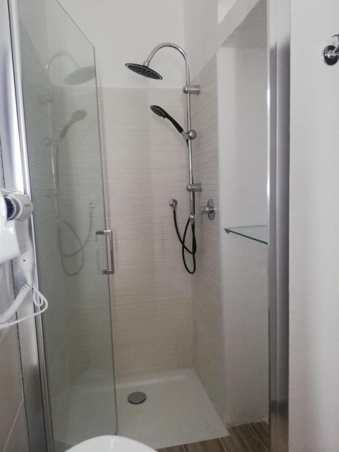 Flamingo Guest House- Rooms Ольбія Екстер'єр фото