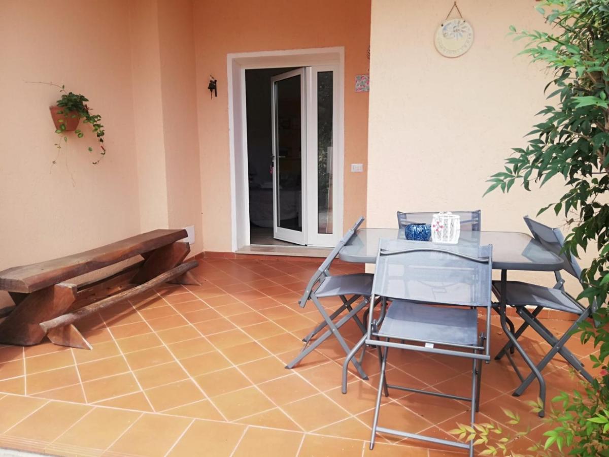 Flamingo Guest House- Rooms Ольбія Екстер'єр фото
