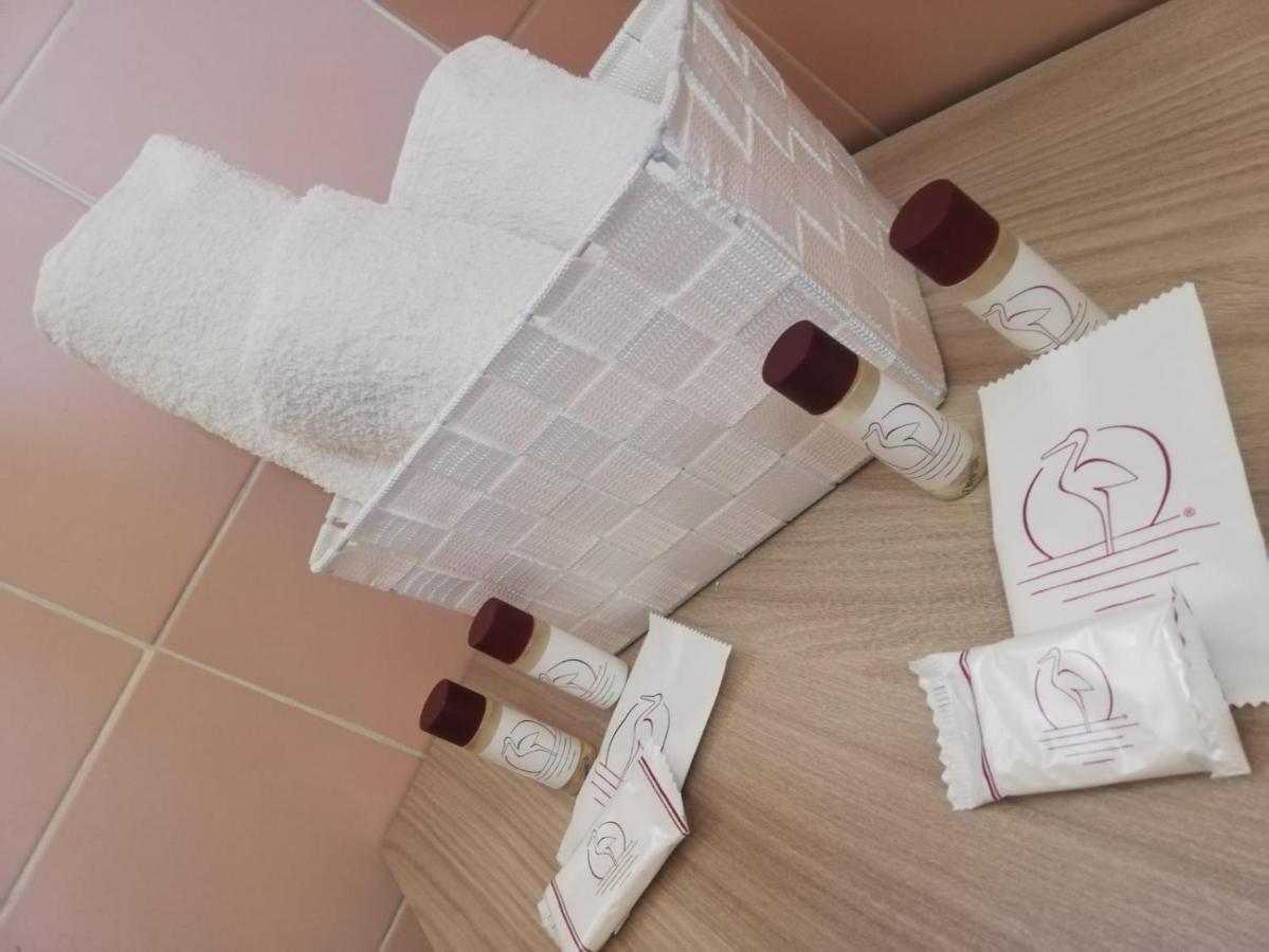 Flamingo Guest House- Rooms Ольбія Екстер'єр фото