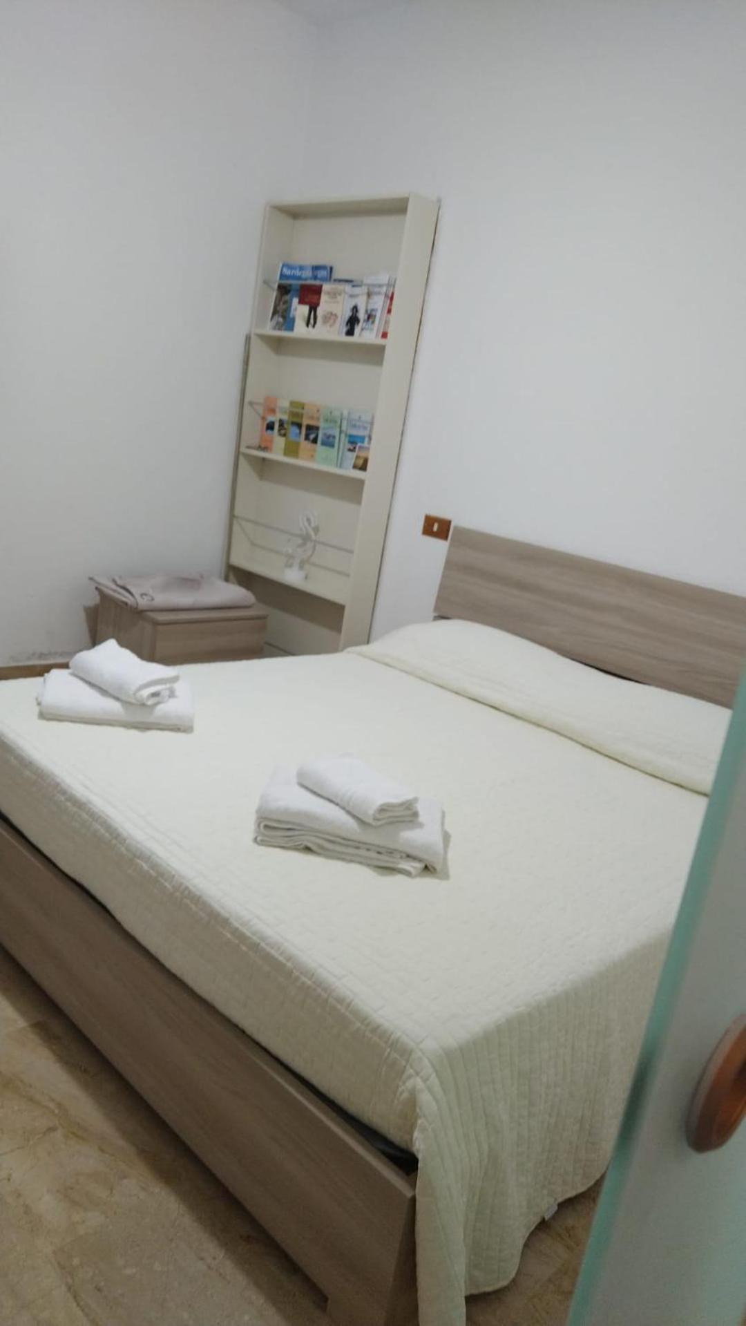 Flamingo Guest House- Rooms Ольбія Номер фото