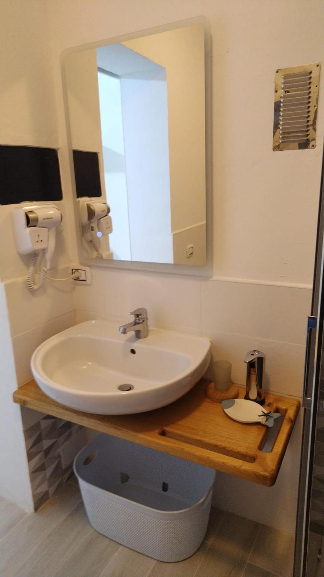 Flamingo Guest House- Rooms Ольбія Номер фото